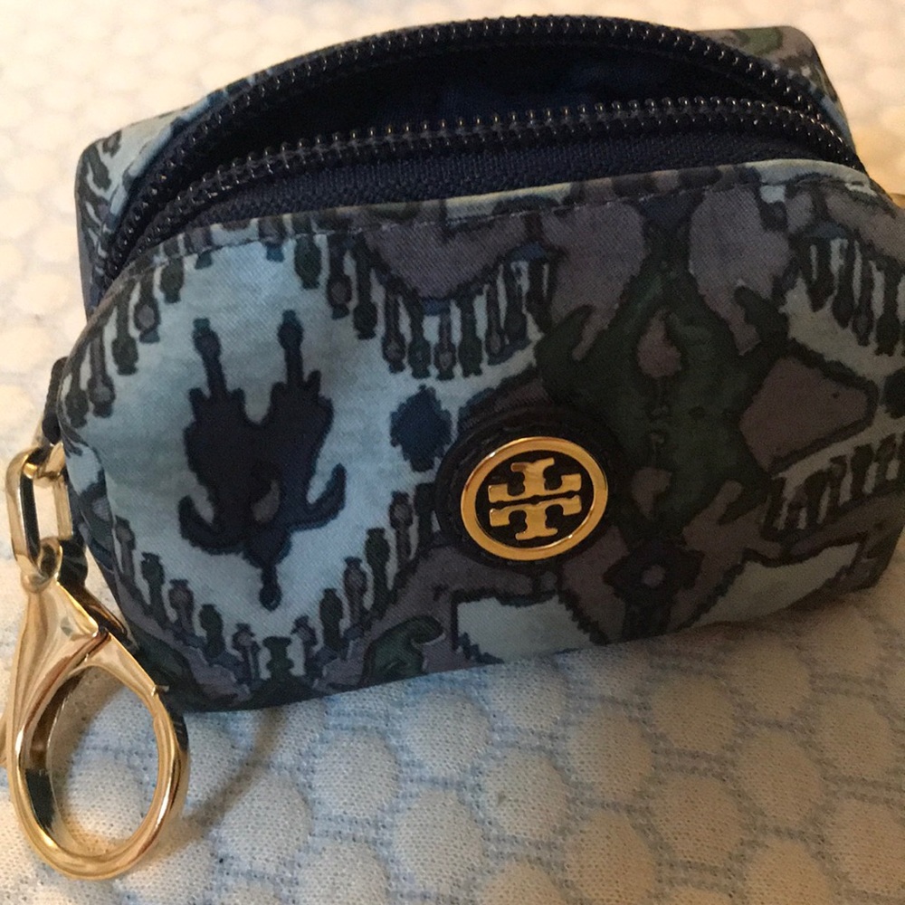 Tory Burch coin key chain